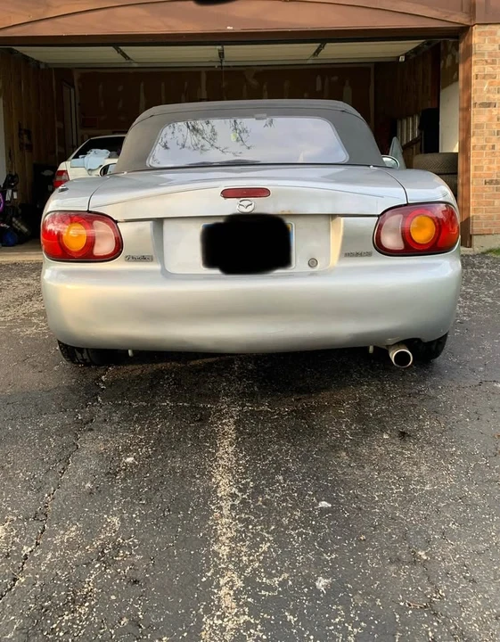 1999 Mazda NB MX-5 Miata - Image 4 of 8