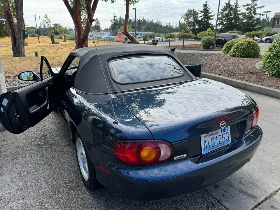 1999 Mazda NB MX-5 Miata - Image 7 of 16
