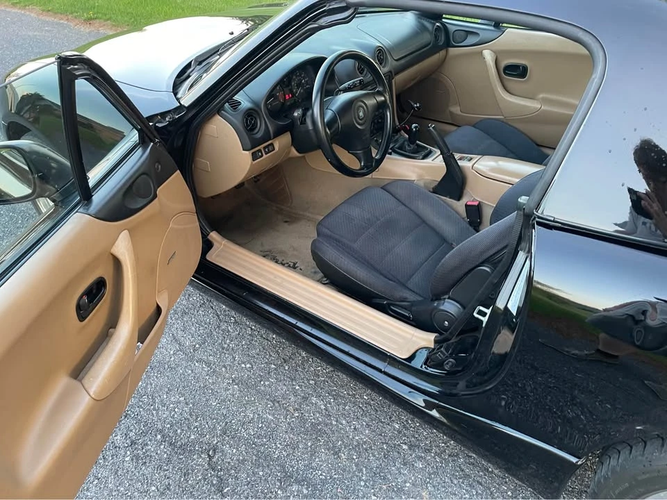 1999 Mazda NB MX-5 Miata - Image 8 of 12