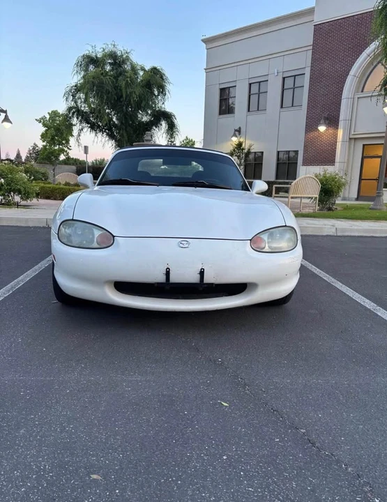 1999 Mazda NB MX-5 Miata - Image 3 of 17