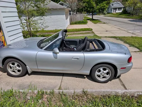 1999 Mazda MX-5 Miata Convertible
