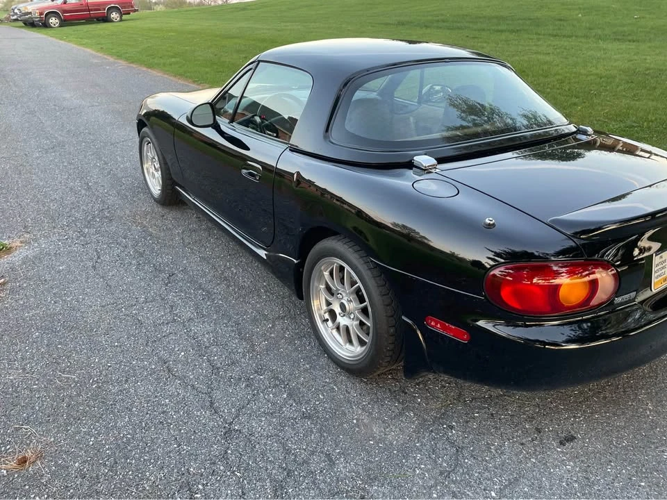 1999 Mazda NB MX-5 Miata - Image 4 of 12
