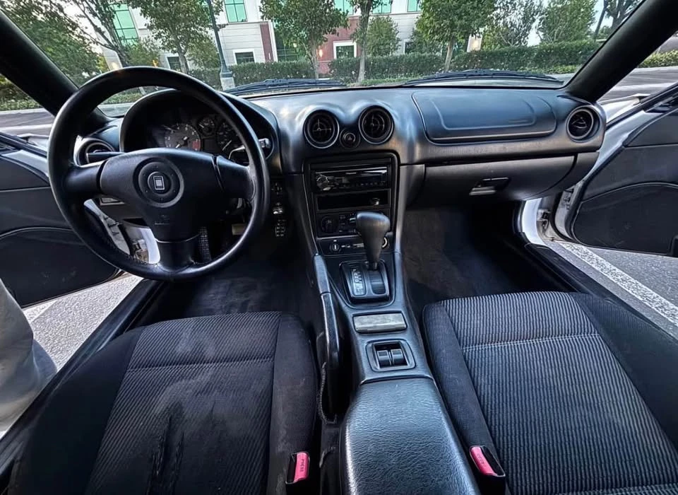 1999 Mazda NB MX-5 Miata - Image 14 of 17