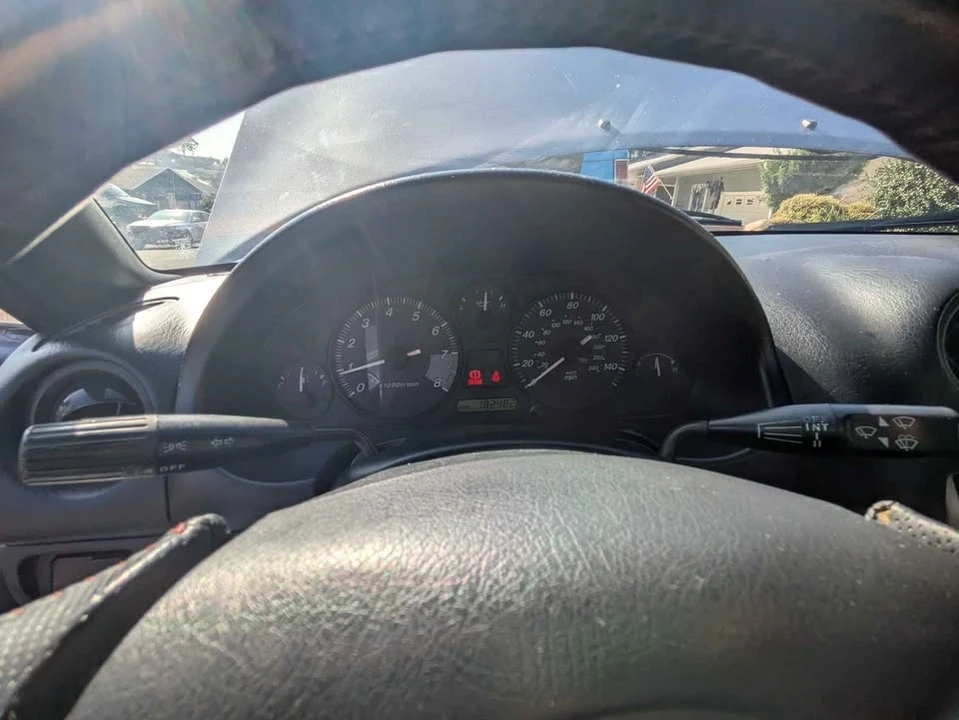 1999 Mazda NB MX-5 Miata - Image 6 of 6