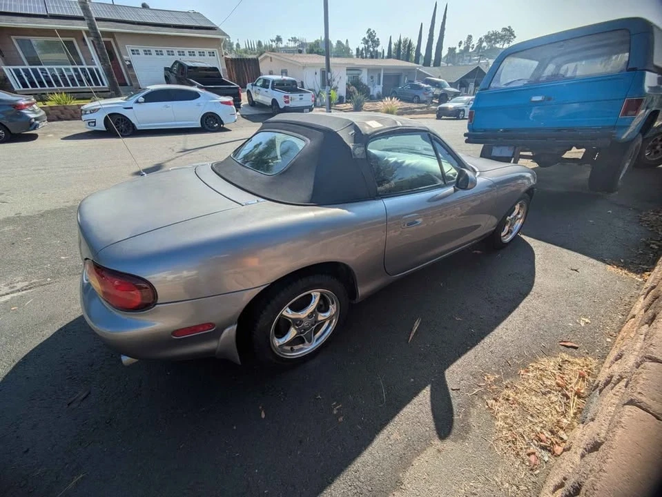 1999 Mazda NB MX-5 Miata - Image 2 of 6