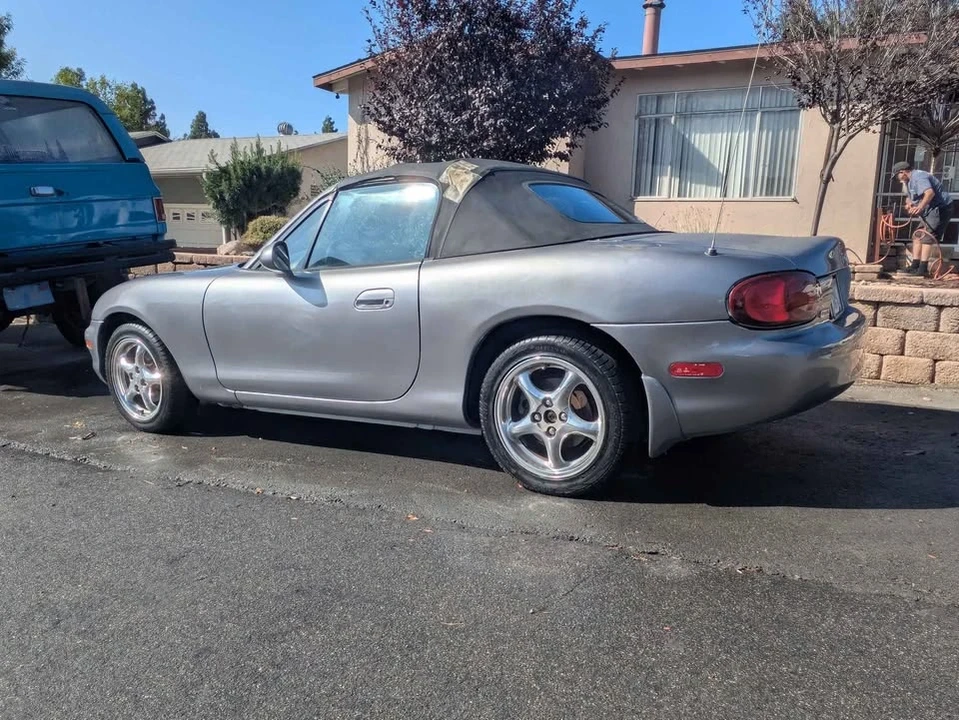 1999 Mazda NB MX-5 Miata - Image 4 of 6