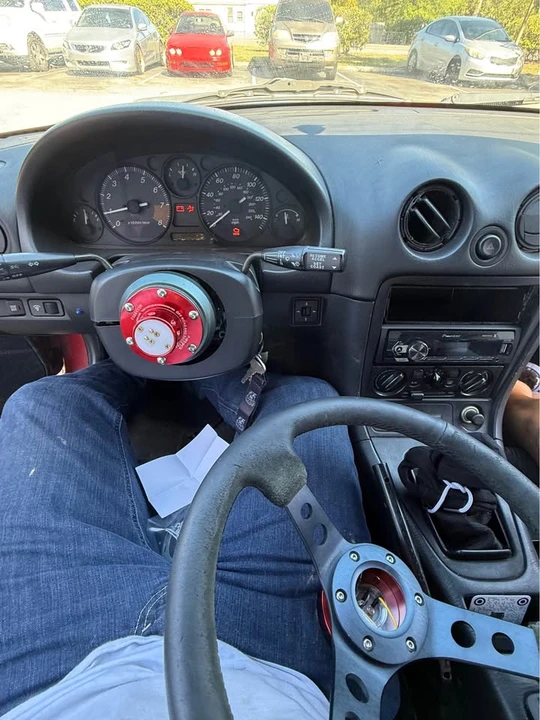 1999 Mazda NB MX-5 Miata - Image 8 of 11