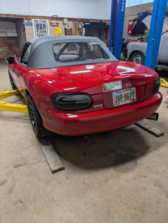 1999 Mazda NB MX-5 Miata - Image 15 of 20