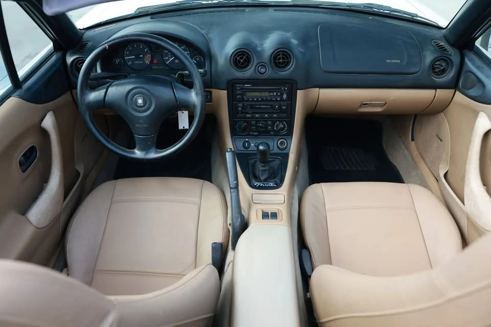1999 Mazda NB MX-5 Miata - Image 13 of 20