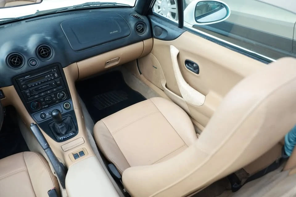 1999 Mazda NB MX-5 Miata - Image 14 of 20