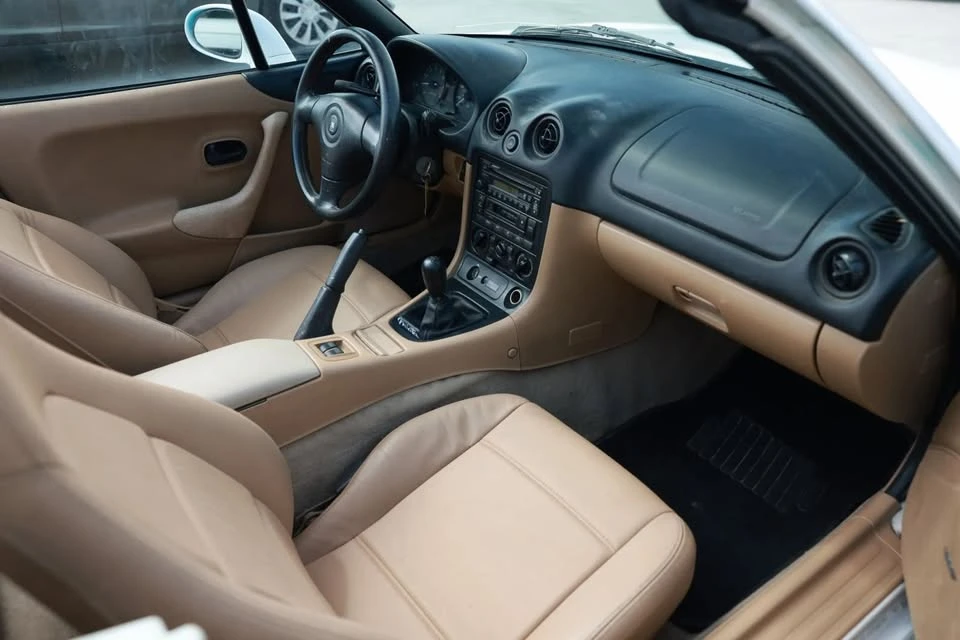 1999 Mazda NB MX-5 Miata - Image 19 of 20