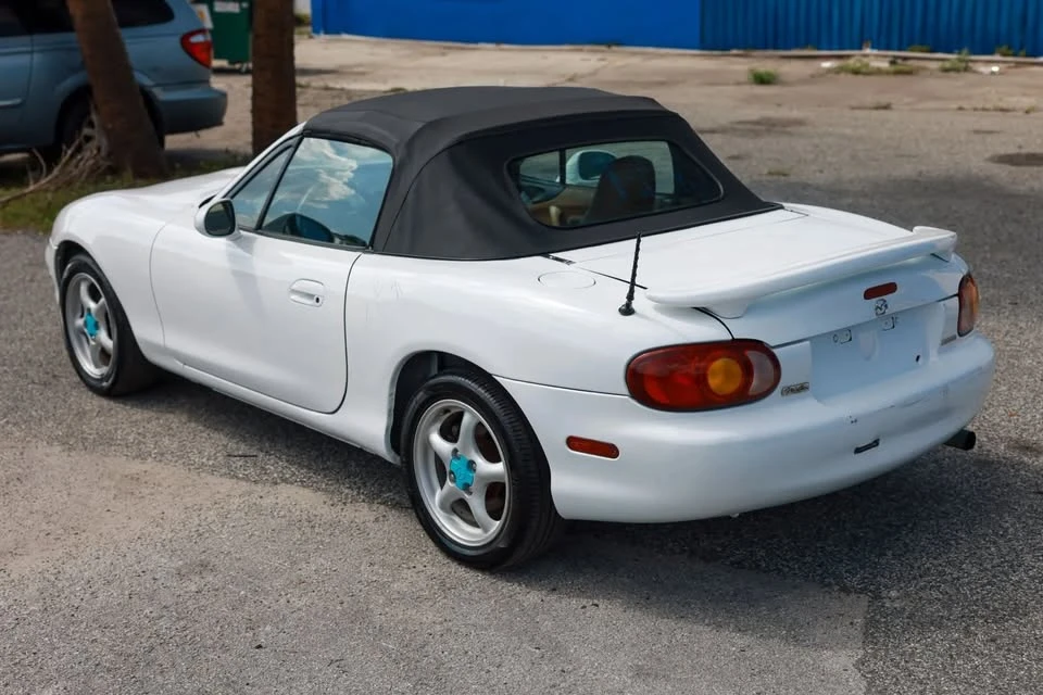 1999 Mazda NB MX-5 Miata - Image 4 of 20