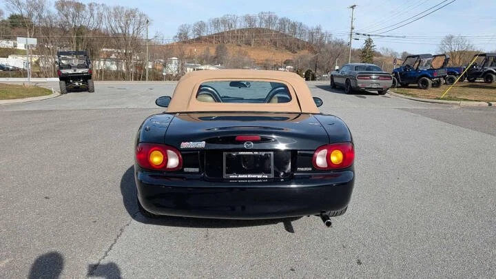 1999 Mazda NB MX-5 Miata - Image 6 of 16