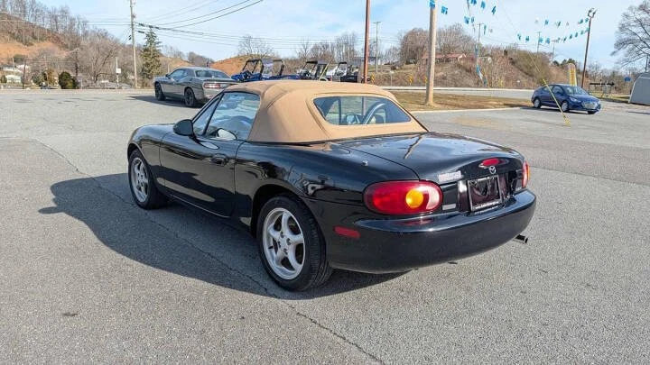 1999 Mazda NB MX-5 Miata - Image 5 of 16
