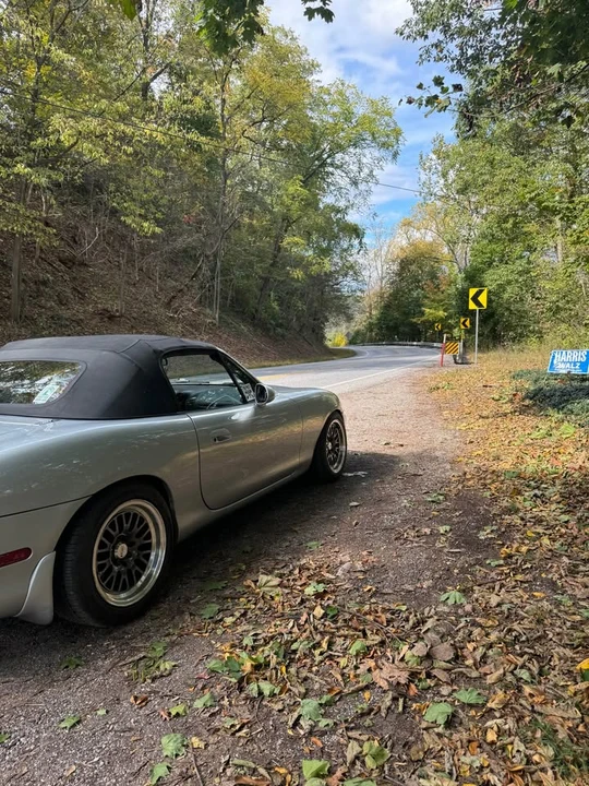 1999 Mazda NB MX-5 Miata - Image 4 of 6