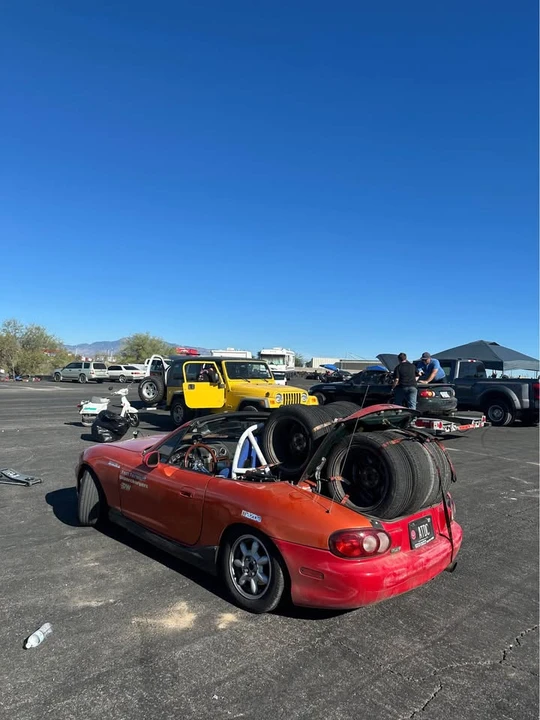 1999 Mazda NB MX-5 Miata - Image 4 of 12