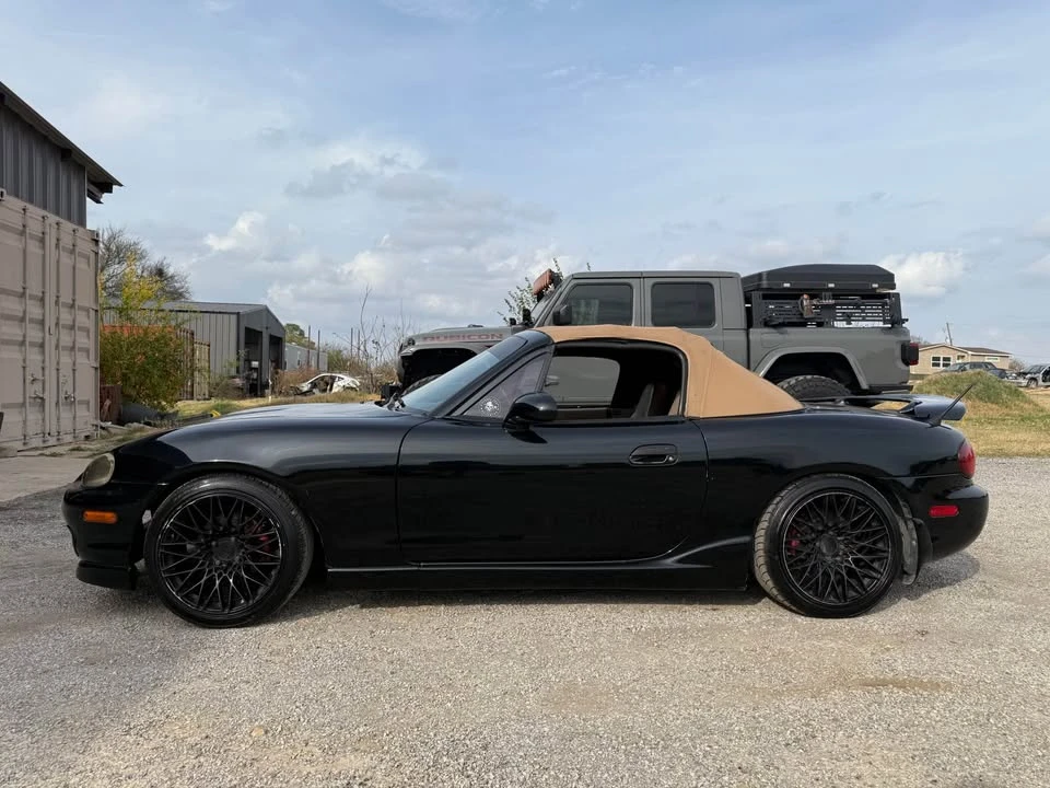 1999 Mazda NB MX-5 Miata - Image 5 of 8