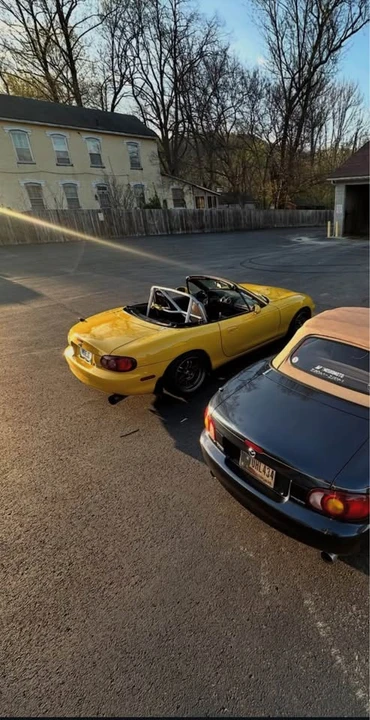 1999 Mazda NB MX-5 Miata - Image 3 of 4