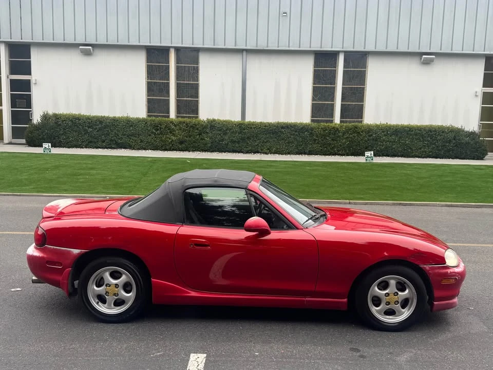 1999 Mazda NB MX-5 Miata - Image 5 of 18