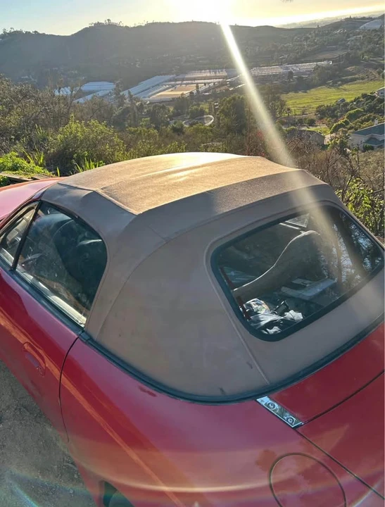 1999 Mazda NB MX-5 Miata - Image 5 of 8