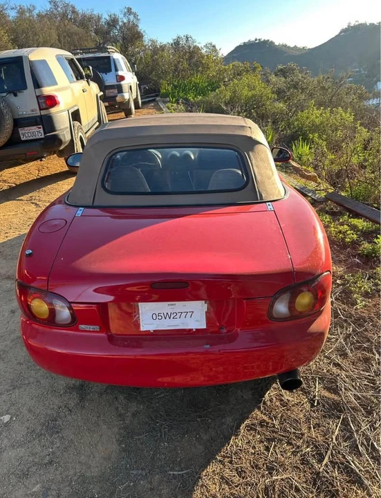 1999 Mazda NB MX-5 Miata - Image 4 of 8