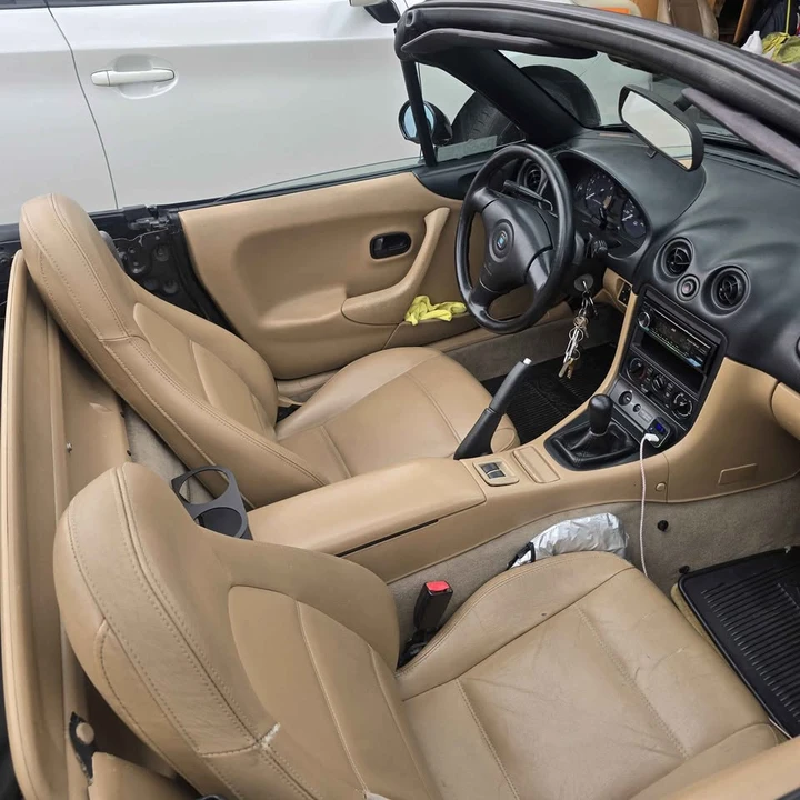 1999 Mazda NB MX-5 Miata - Image 4 of 10