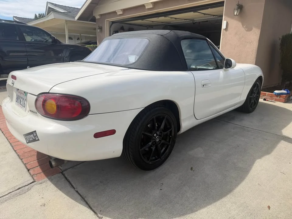 1999 Mazda NB MX-5 Miata - Image 4 of 8