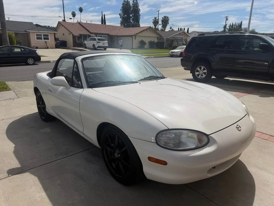 1999 Mazda NB MX-5 Miata - Image 6 of 8