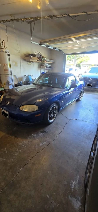 1999 Mazda NB MX-5 Miata - Image 5 of 11