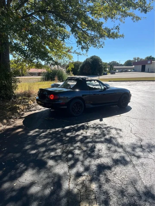 1999 Mazda NB MX-5 Miata - Image 2 of 13