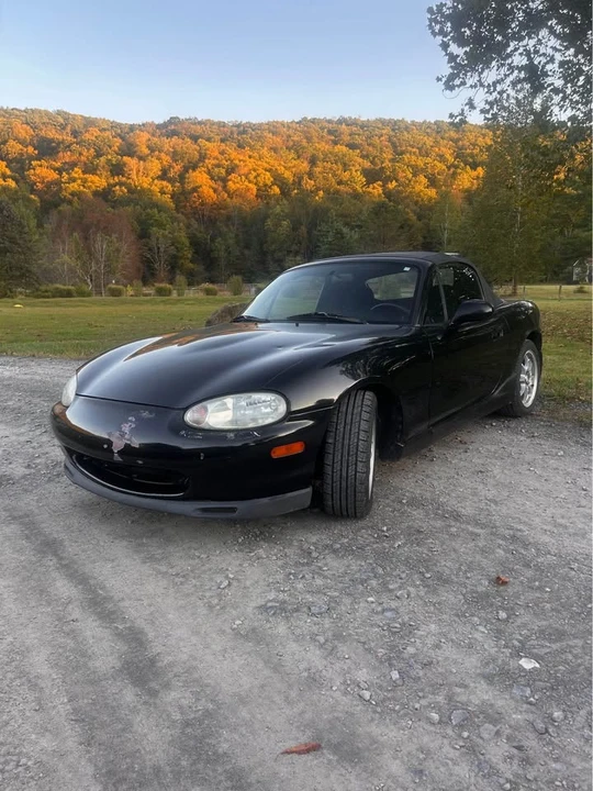 1999 Mazda NB MX-5 Miata - Image 8 of 10