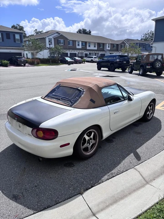 1999 Mazda NB MX-5 Miata - Image 8 of 16