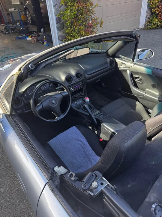 1999 Mazda NB MX-5 Miata - Image 5 of 6