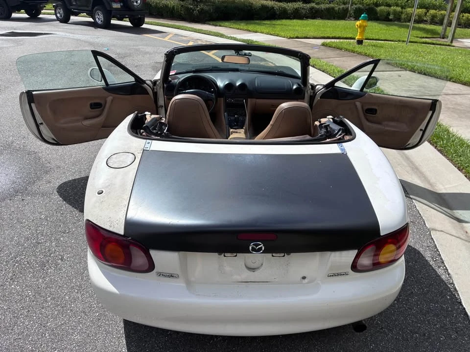 1999 Mazda NB MX-5 Miata - Image 12 of 16