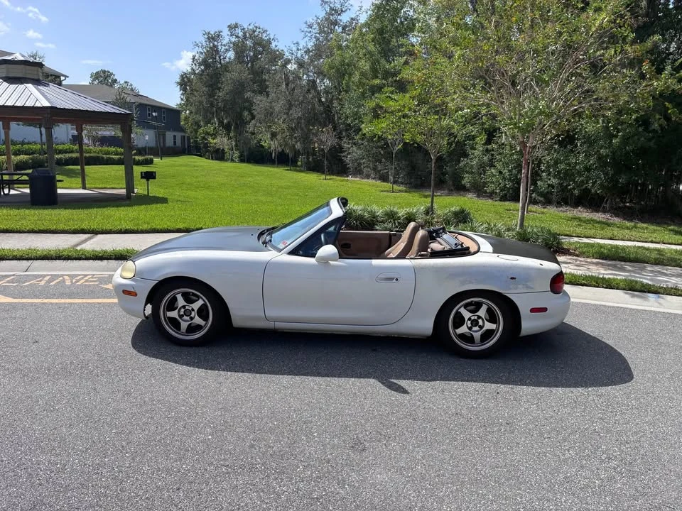 1999 Mazda NB MX-5 Miata - Image 4 of 16