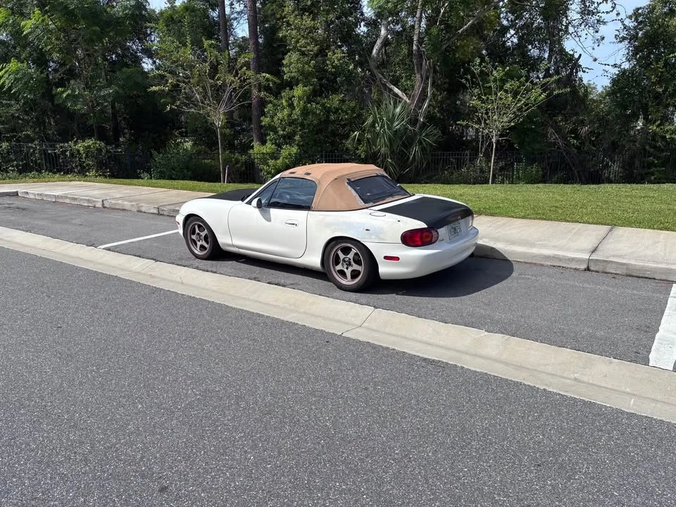 1999 Mazda NB MX-5 Miata - Image 16 of 16