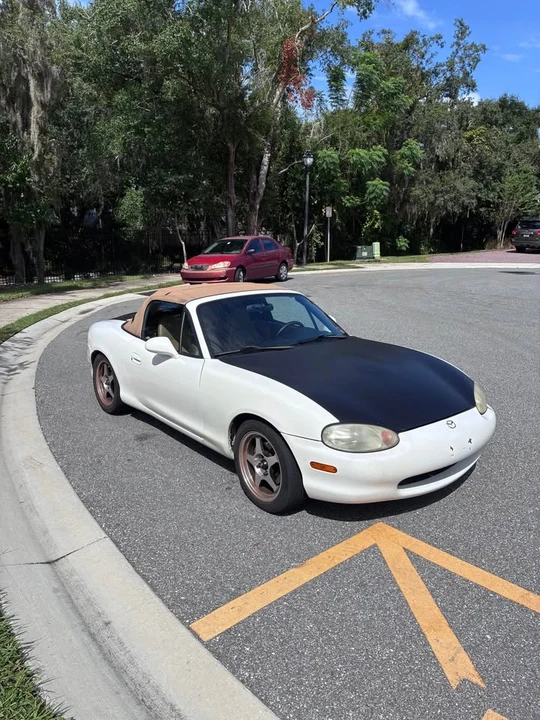 1999 Mazda NB MX-5 Miata - Image 11 of 16