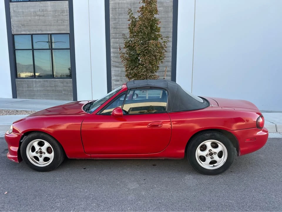 1999 Mazda NB MX-5 Miata - Image 3 of 9