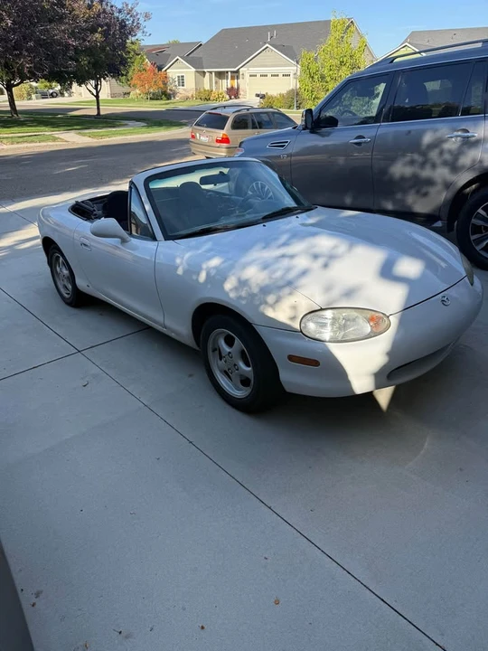 1999 Mazda NB MX-5 Miata - Image 5 of 8