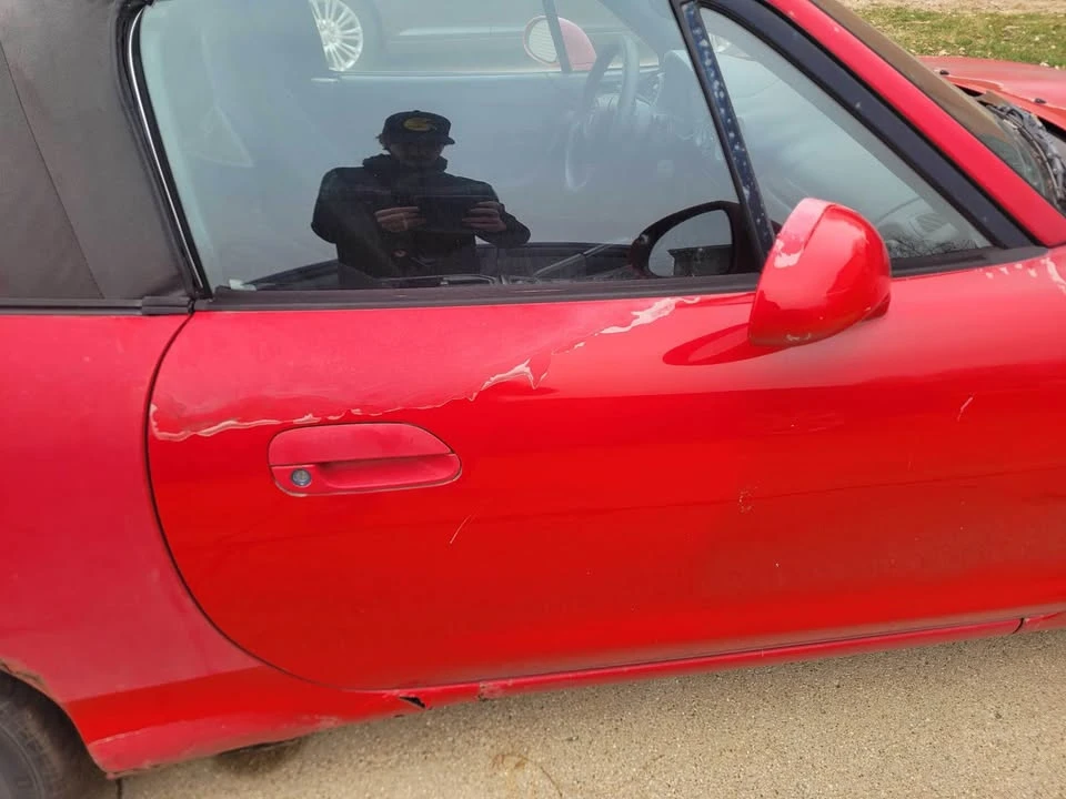 1999 Mazda NB MX-5 Miata - Image 8 of 11