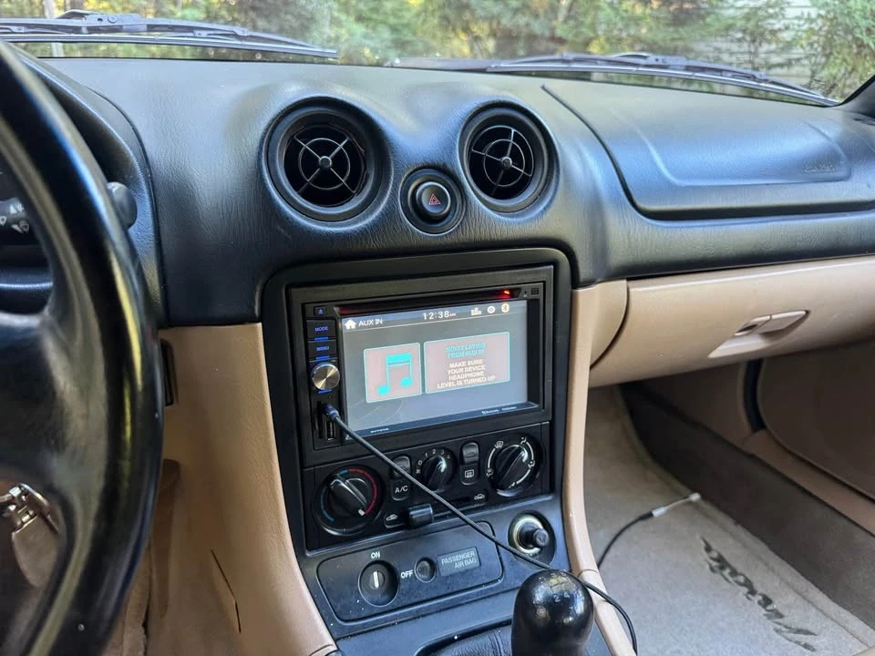 1999 Mazda NB MX-5 Miata - Image 6 of 7