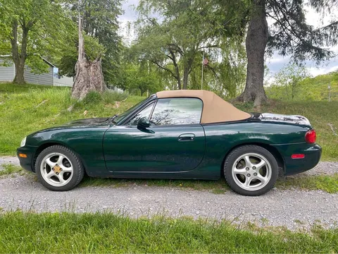 1999 Mazda MX-5 Miata SE