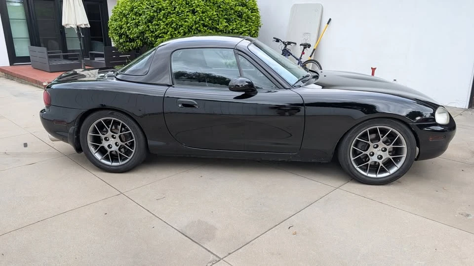 1999 Mazda NB MX-5 Miata - Image 6 of 14