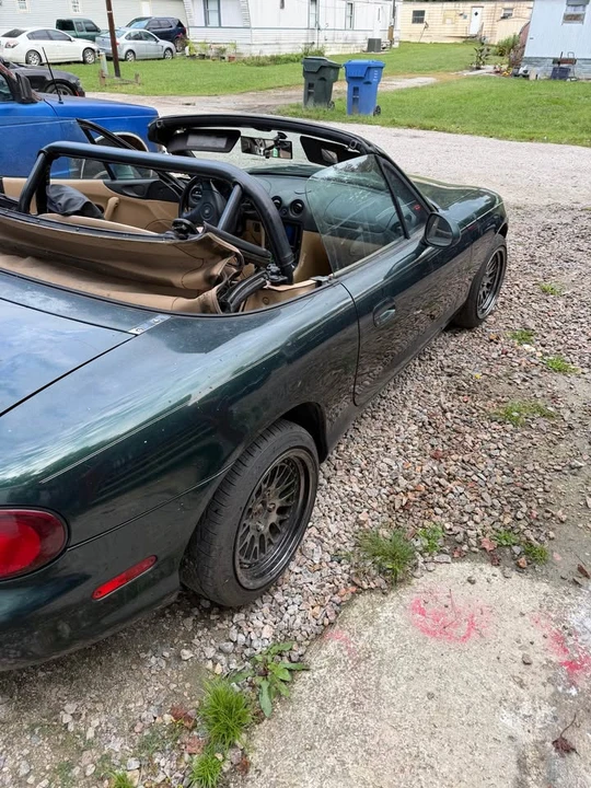 1999 Mazda NB MX-5 Miata - Image 5 of 7
