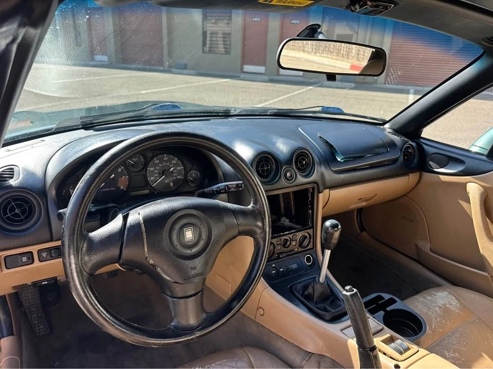 1999 Mazda NB MX-5 Miata - Image 11 of 16