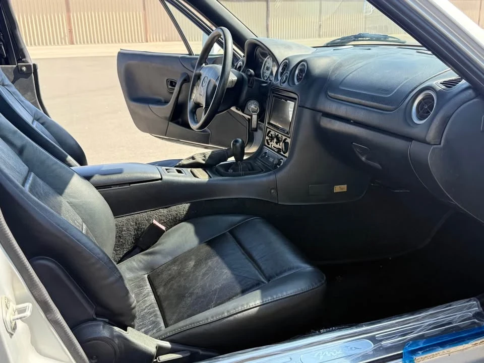1999 Mazda NB MX-5 Miata - Image 5 of 13