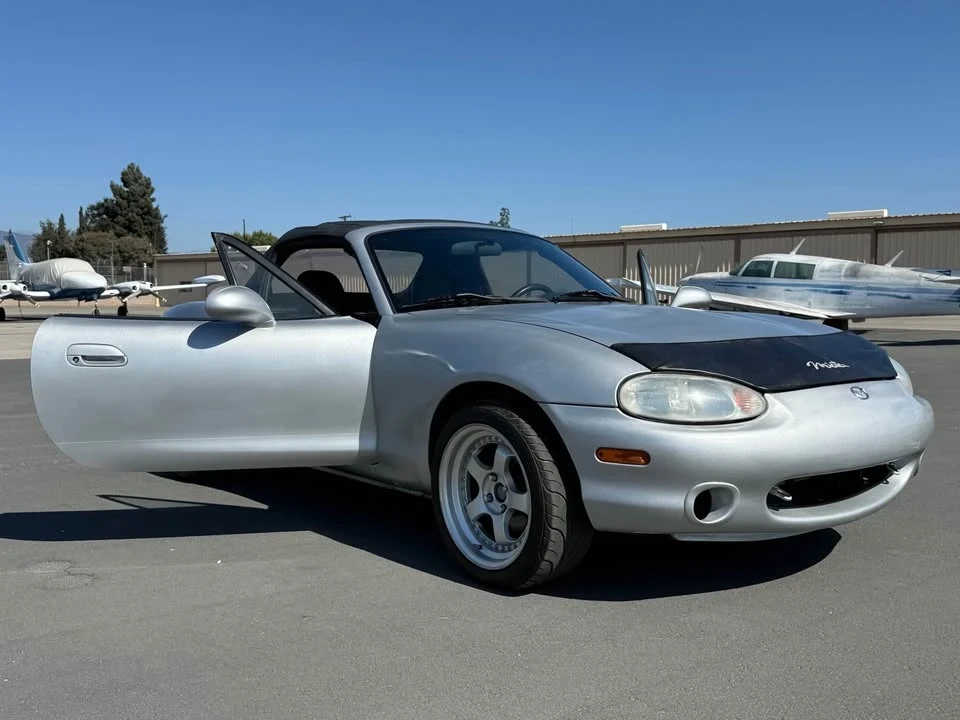 1999 Mazda NB MX-5 Miata - Image 3 of 13