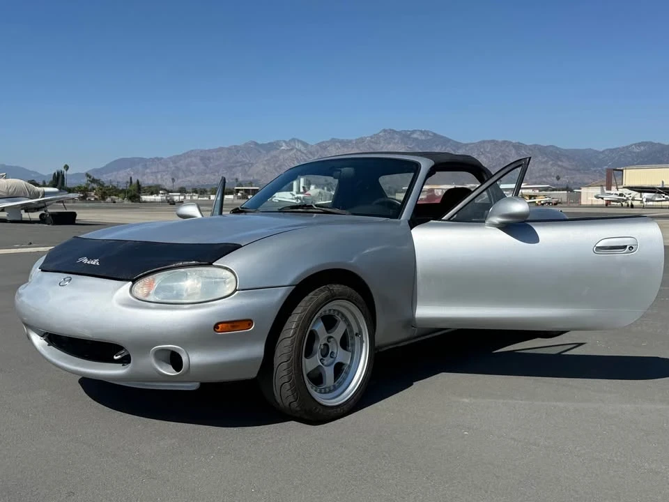 1999 Mazda NB MX-5 Miata - Image 2 of 13