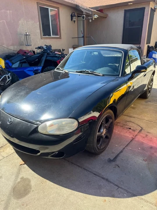 1999 Mazda NB MX-5 Miata - Image 2 of 11