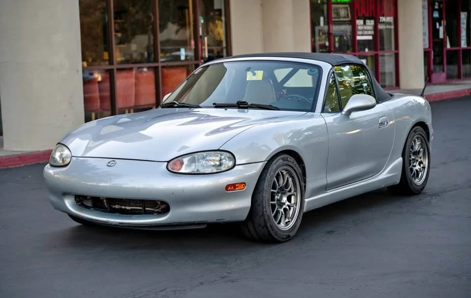 1999 Mazda NB MX-5 Miata - Image 2 of 9